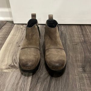 SOREL Emelie H2O Chelsea Boot size 7